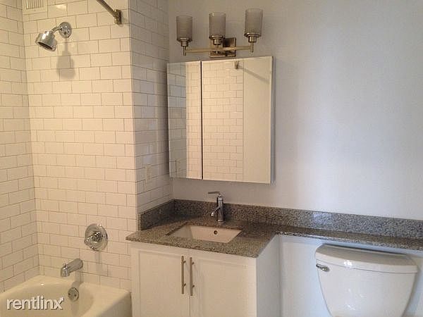 2nd image of 9733 Queens Blvd