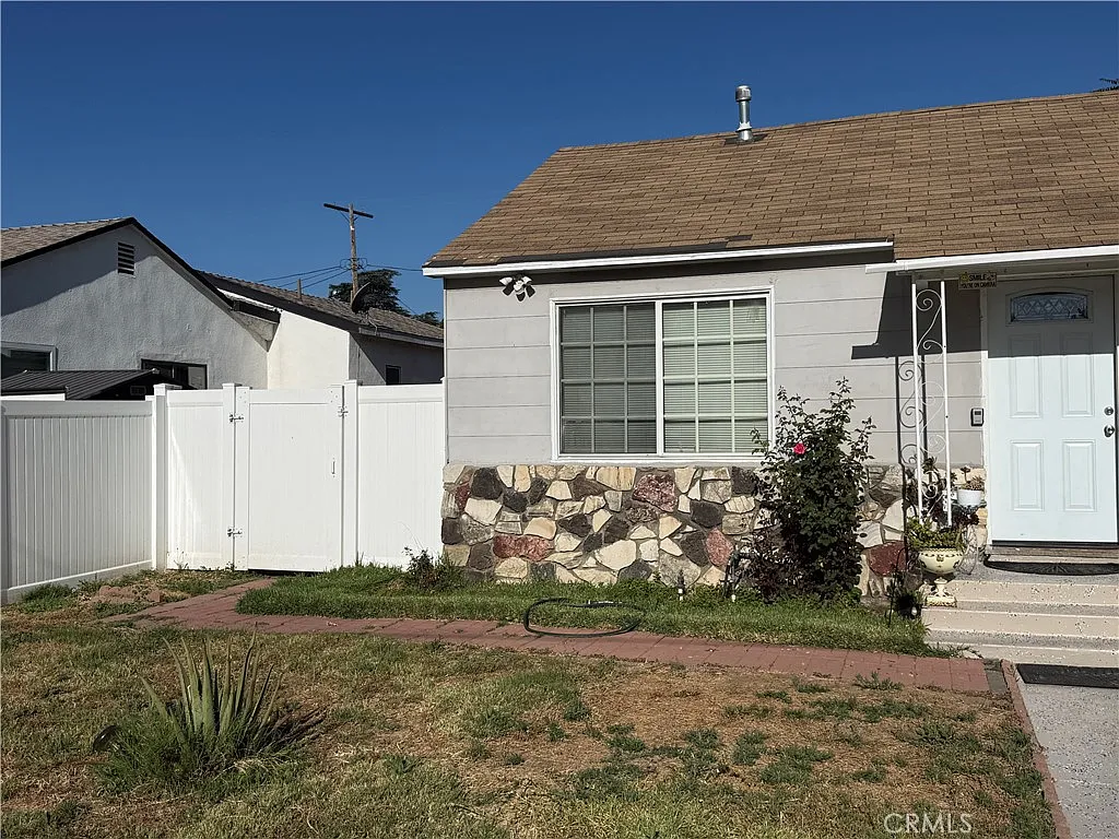 1 bed, 500 sqft, $1,750 — Photo 1