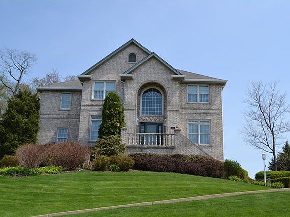 5th image of 415 Laurel Oak Dr