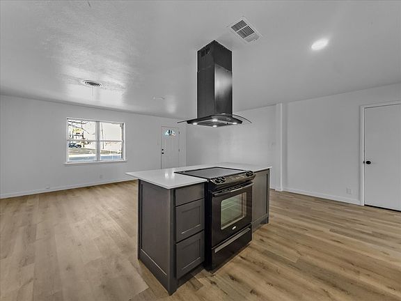 5th image of 1236 Harrison Ln