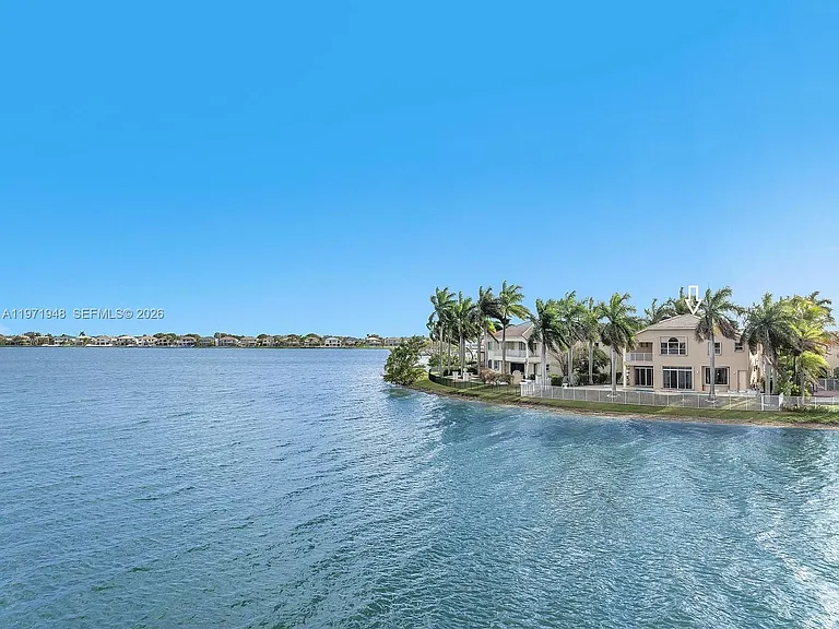 5028 SW 170th Ave — Photo 81