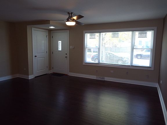 3rd image of 13455 S Mackinaw Ave
