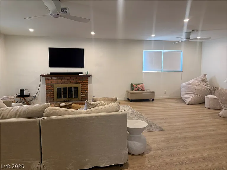 3611 Rosewood St — Photo 12