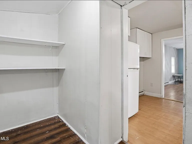 118 Robinson St #120 — Photo 13