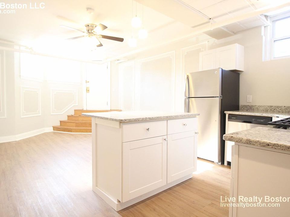 2nd image of 1197 Commonwealth Ave #114R
