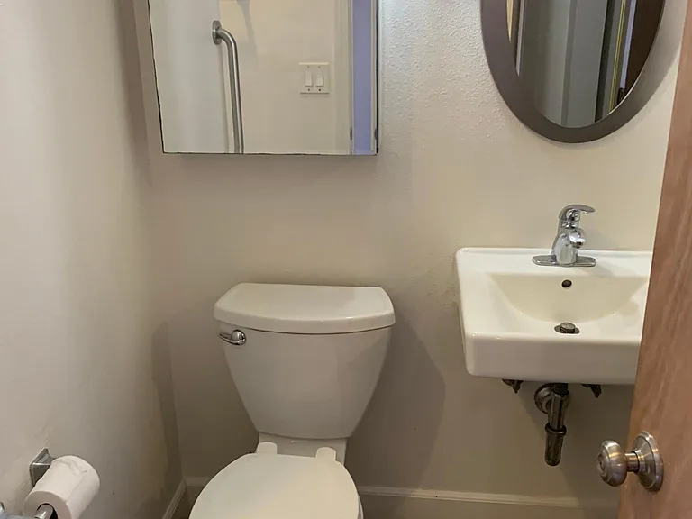 910 Piikoi St #3 — Photo 5