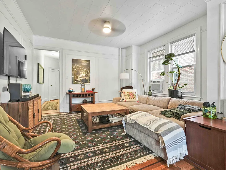 2709 Newtown Ave #1 — Photo 5