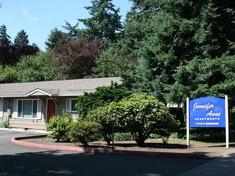 17316 E Burnside St — Photo 2