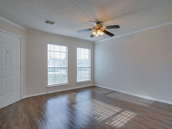 3rd image of 9201 Whistlewood Dr