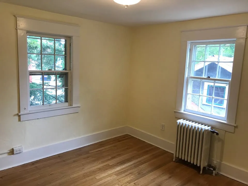 42 Elm St — Photo 2