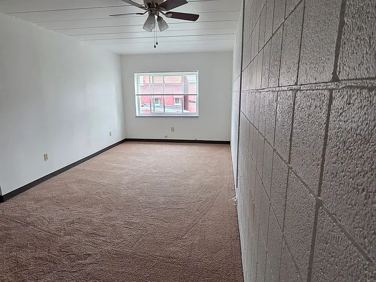 155 Pearl St — Photo 15