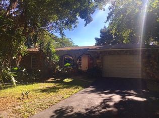 10870 SW 26th Ct, Davie, FL 33328