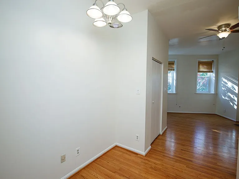1434 Potomac Ave SE #4 — Photo 11