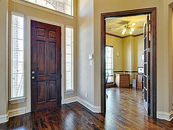 3rd image of 2404 Brushcreek Dr