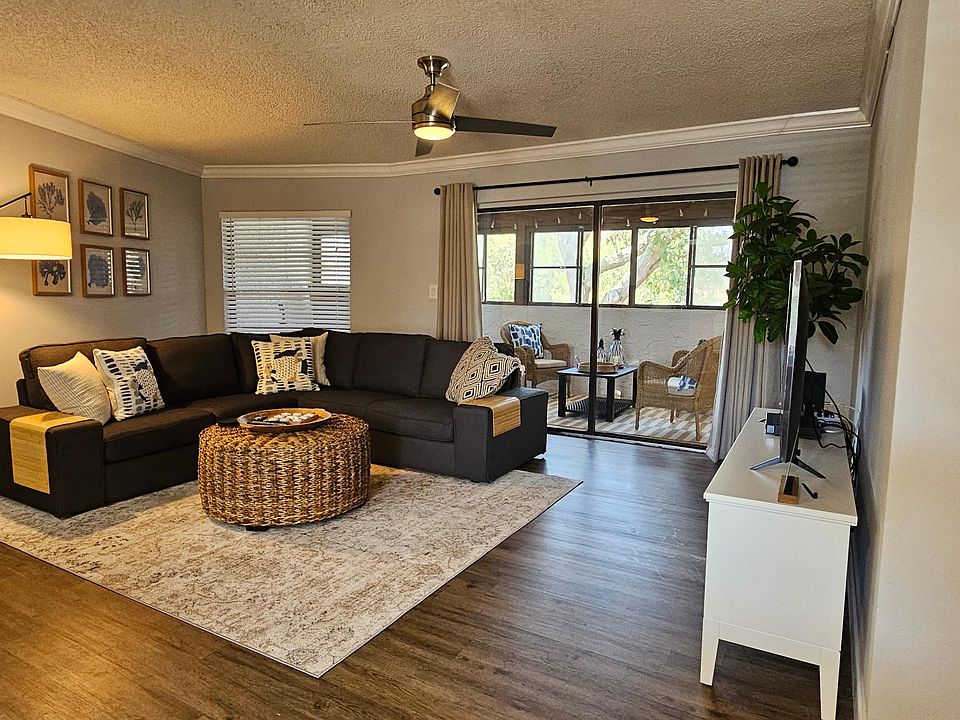 1st image of 2579 Cyprus Dr APT 204