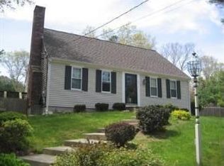 3 Litchfield Ln, Forestdale, MA 02644