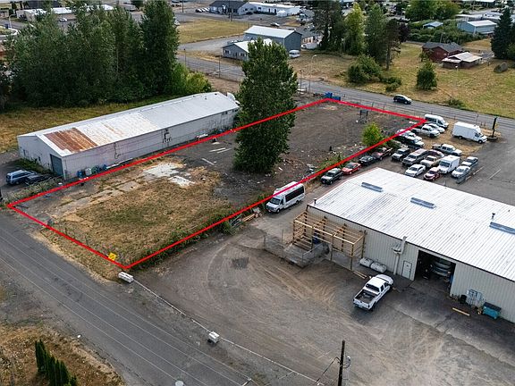 3rd image of 1142 Kresky Avenue