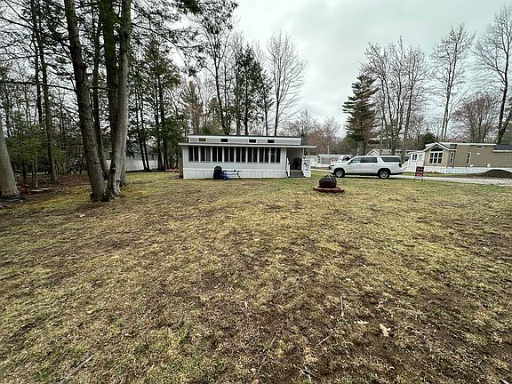 3rd image of 150 Chapel Road #52