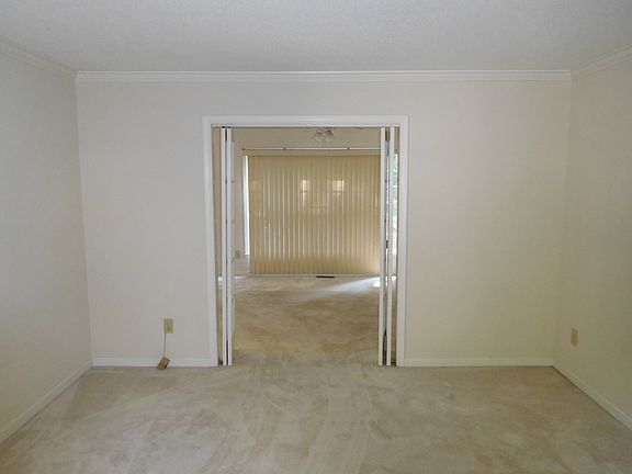 Additional Living Room