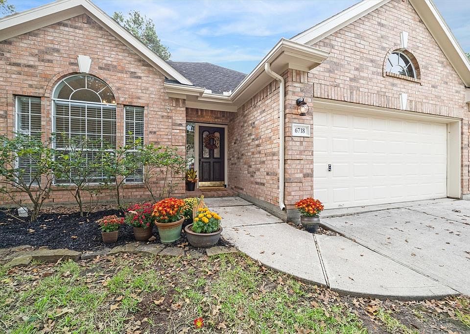 1st image of 6718 Amber Pine Court