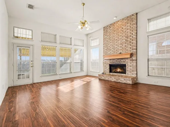 1005 Creek Bnd, Carrollton, TX 75007