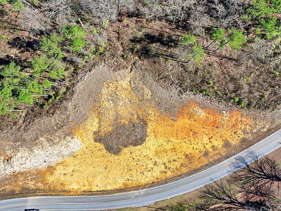 5th image of 398 Wire Rd