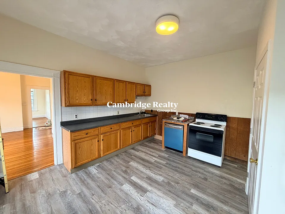 543 Broadway #1A