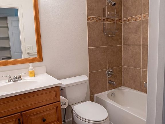 4th image of 16148 E Eldorado Place