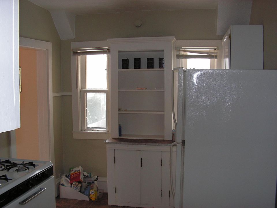 1st image of 3212 1/2 1st Ave S #3