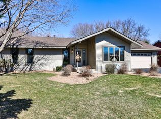 587 Atlantic Hills Dr, Eagan, MN 55123