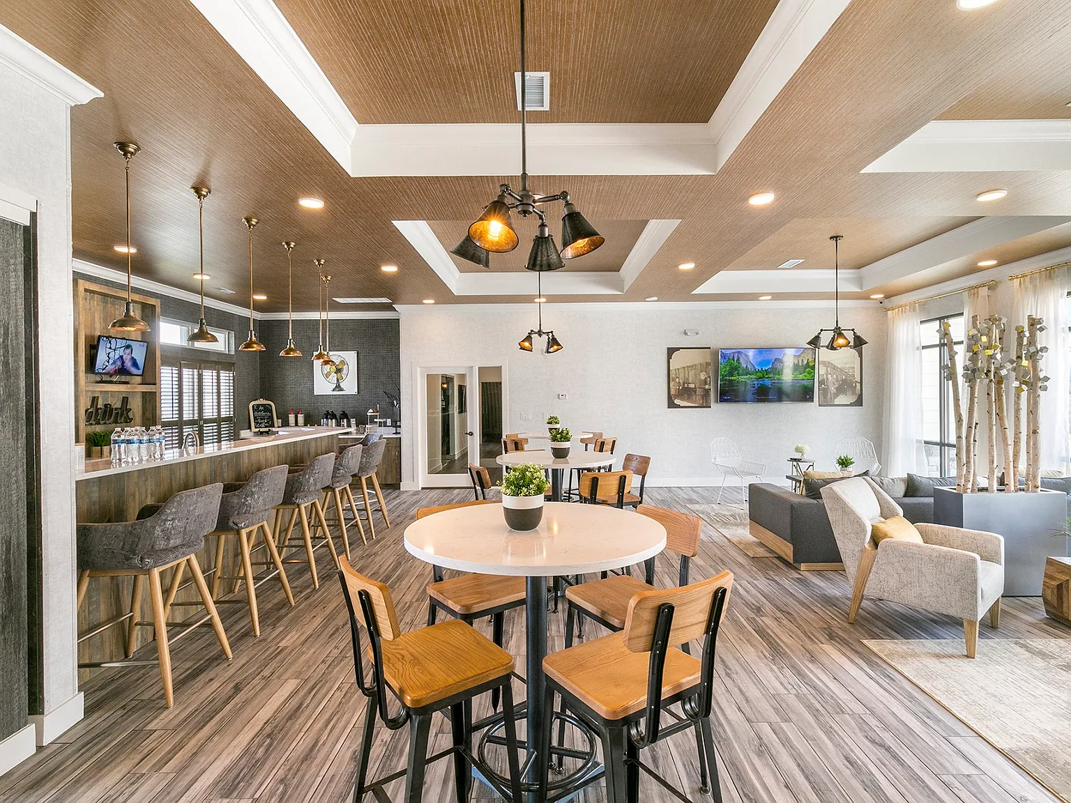 Aventura at Maryland Oaks — Photo 3