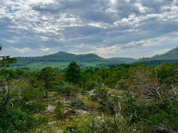 9 S Da Hu Rd, Melbourne, AR 72556