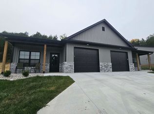 1399 Autumn Ridge Dr, Holts Summit, MO 65043