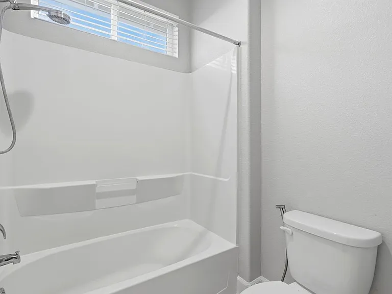 453 Diamond Peak Ln — Photo 19