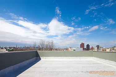 Rented by aptsandlofts.com