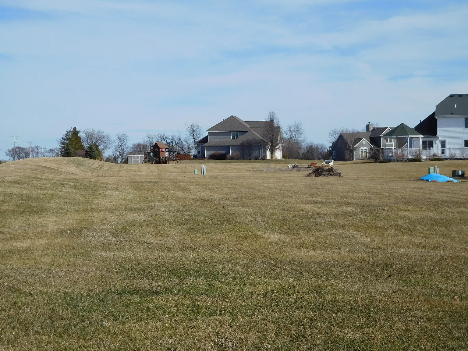 105 Wellington Dr photo 1