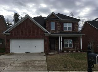 625 Woodlake Park Dr, Kernersville, NC 27284