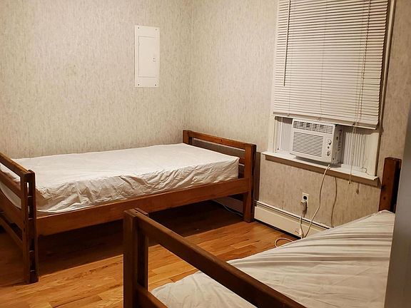 5th image of 126 Porter Ave #1