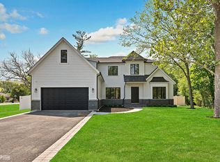 602 Glendale Rd, Glenview, IL 60025