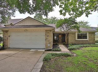 515 E Hillary Cir, Sugar Land, TX 77498