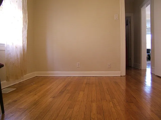 2930 N Melvina Ave — Photo 13