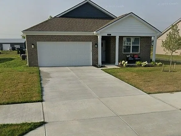 885 Saddlebrook Farms Blvd, Whiteland, IN 46184