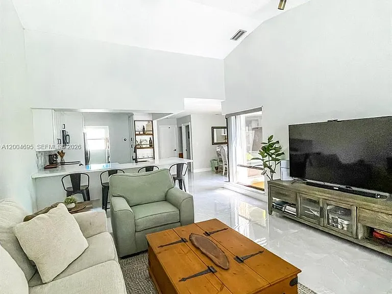 13360 SW 89th Ter — Photo 5