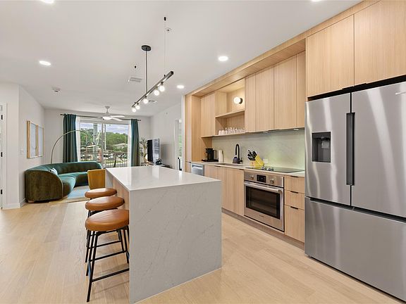 3rd image of 2323 Lamar S Lamar Boulevard 237