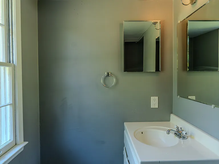 1616 Drayton Woods Dr — Photo 40