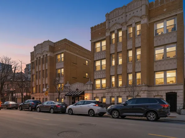 4240 N Clarendon Ave APT 209N, Chicago, IL 60613