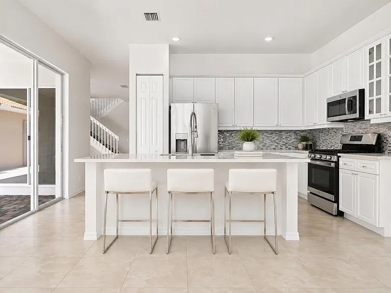 207 Isle Verde Way — Photo 23