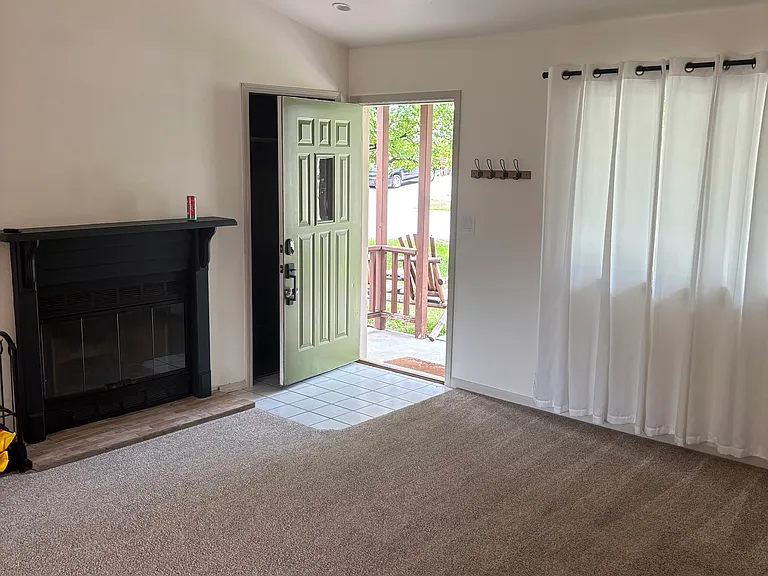 2324 Spain Dr — Photo 3