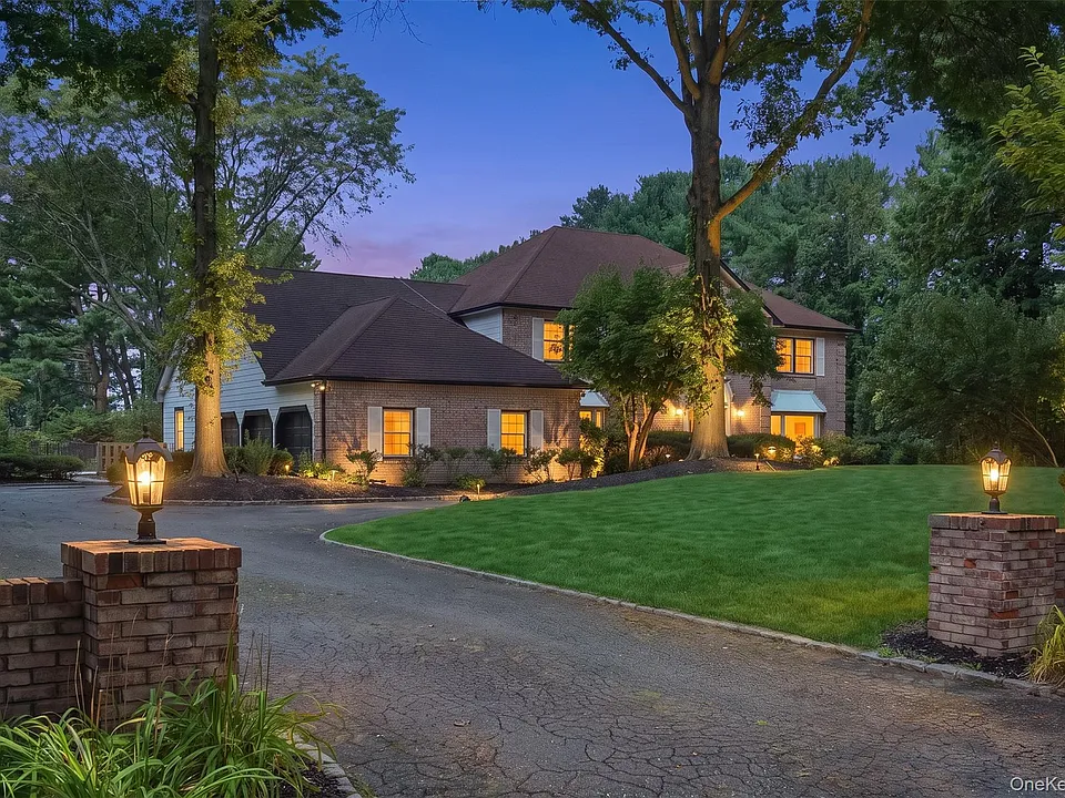 3 Farmwoods Ln