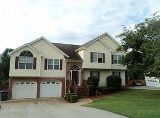 219 Taylors Farm Dr, Canton, GA 30115